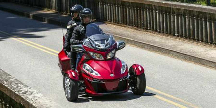 2016 Can-Am Spyder RT-S SE6