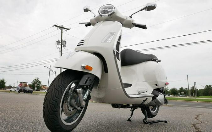2025 VESPA GTS 310 Super