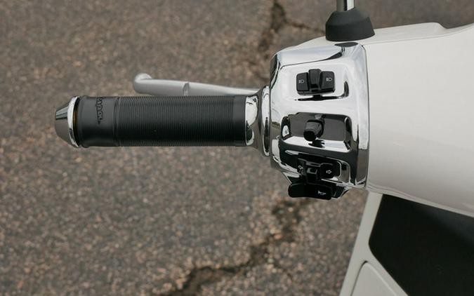 2025 VESPA GTS 310 Super