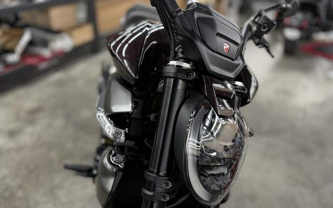 2026 Ducati XDiavel V4 Black Lava