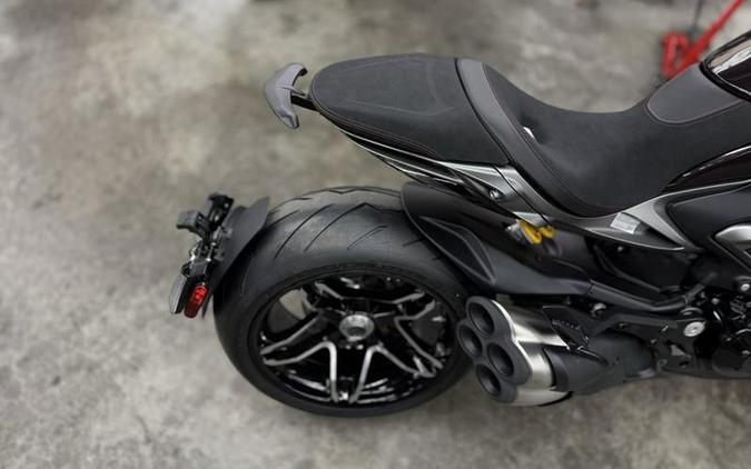 2026 Ducati XDiavel V4 Black Lava