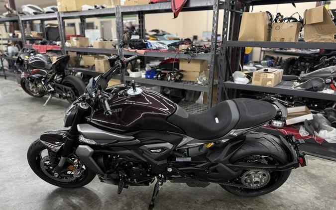 2026 Ducati XDiavel V4 Black Lava