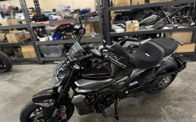 2026 Ducati XDiavel V4 Black Lava