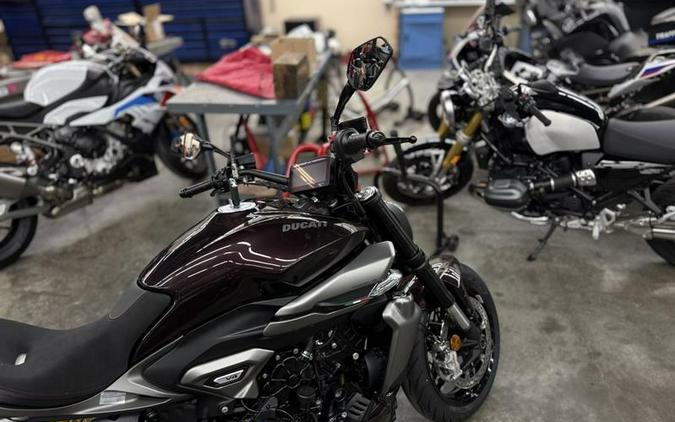 2026 Ducati XDiavel V4 Black Lava