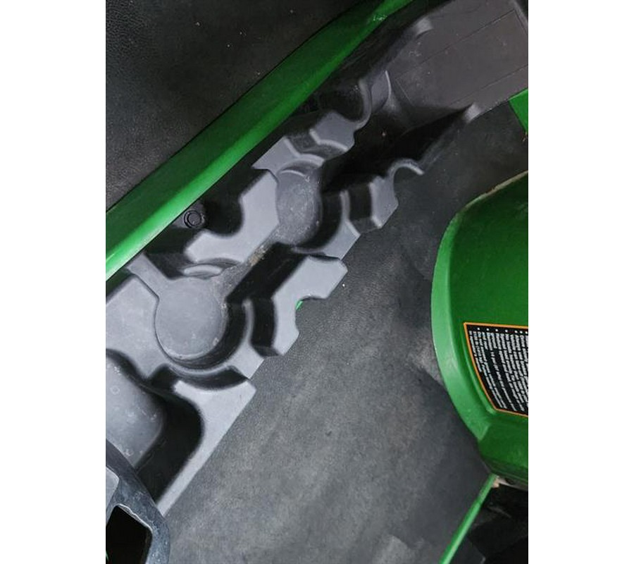 2009 John Deere Gator™ XUV 620i 4x4 (Green & Yellow)