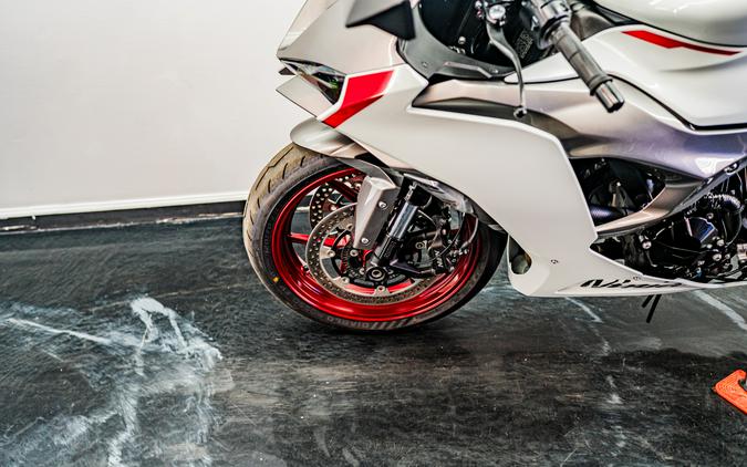 2024 Kawasaki Ninja ZX-6R ABS