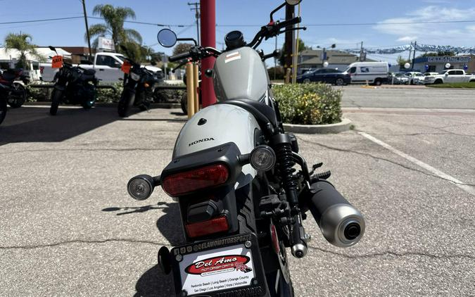 2026 Honda REBEL 300 E-CLUTCH