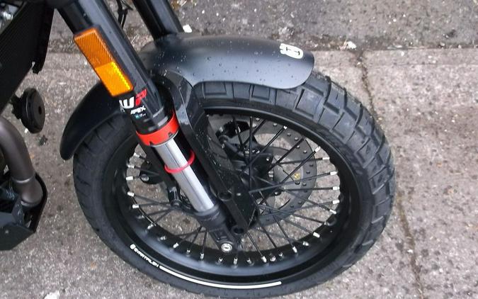 2023 Husqvarna® Svartpilen 401