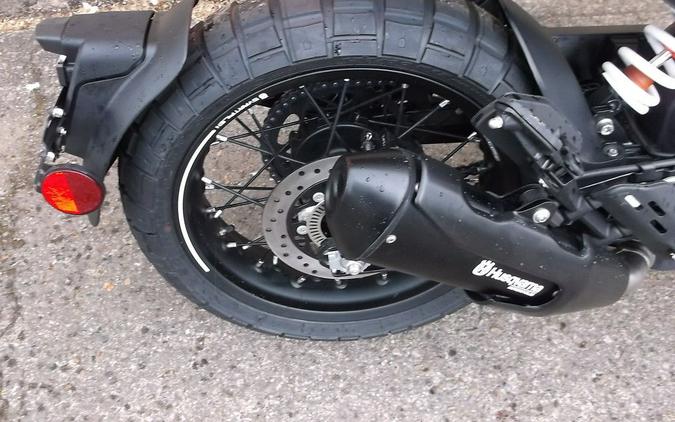 2023 Husqvarna® Svartpilen 401