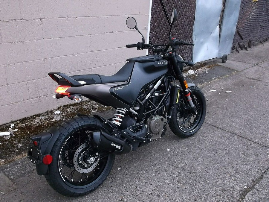 2023 Husqvarna® Svartpilen 401
