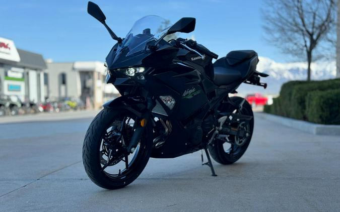 2024 Kawasaki Ninja® 500