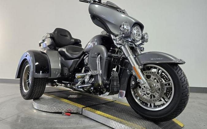 2022 Harley-Davidson® FLHTCUTG - Tri Glide® Ultra