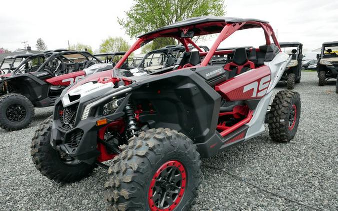 2024 Can-Am Maverick X3 X Ds Turbo RR Fiery Red & Hyper Silver