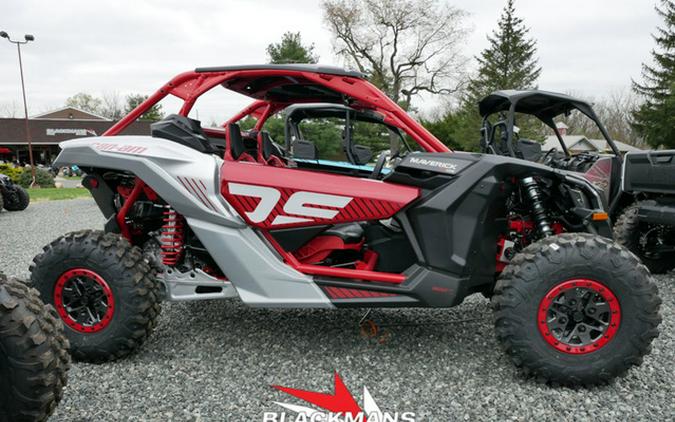 2024 Can-Am Maverick X3 X Ds Turbo RR Fiery Red & Hyper Silver