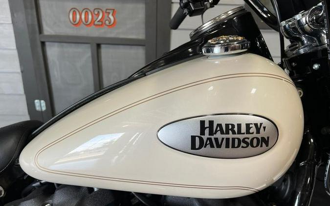 2022 Harley-Davidson® FLHCS - Heritage Classic 114