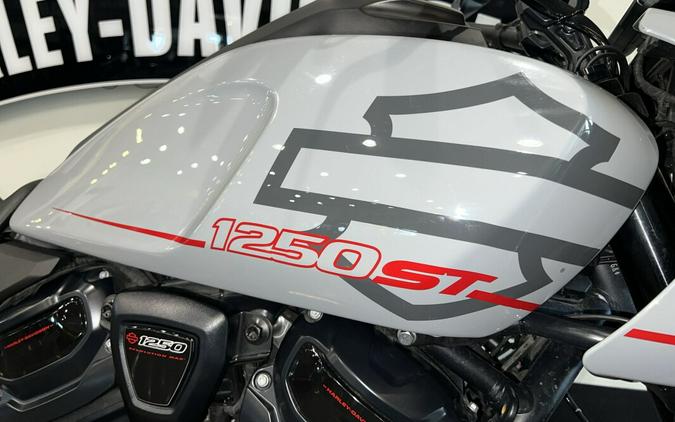 2025 Harley-Davidson Pan America 1250 ST