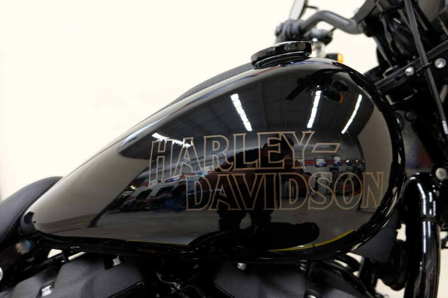 2023 FXLRS Low Rider® S - In Vivid Black