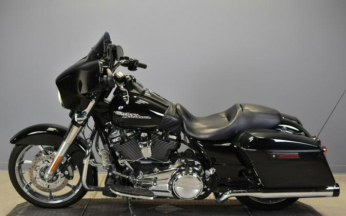 2017 Harley-Davidson Street Glide Special