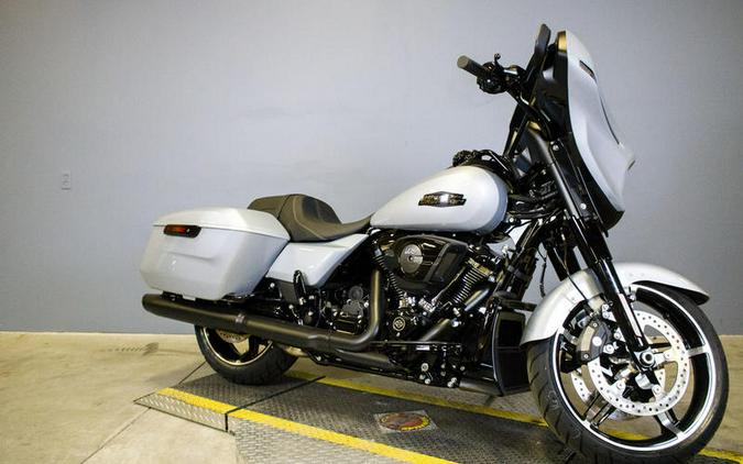 2024 Harley-Davidson® FLHX - Street Glide®