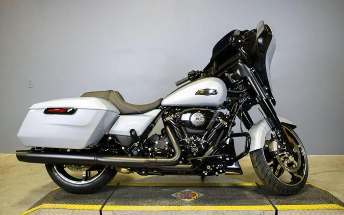 2024 Harley-Davidson® FLHX - Street Glide®