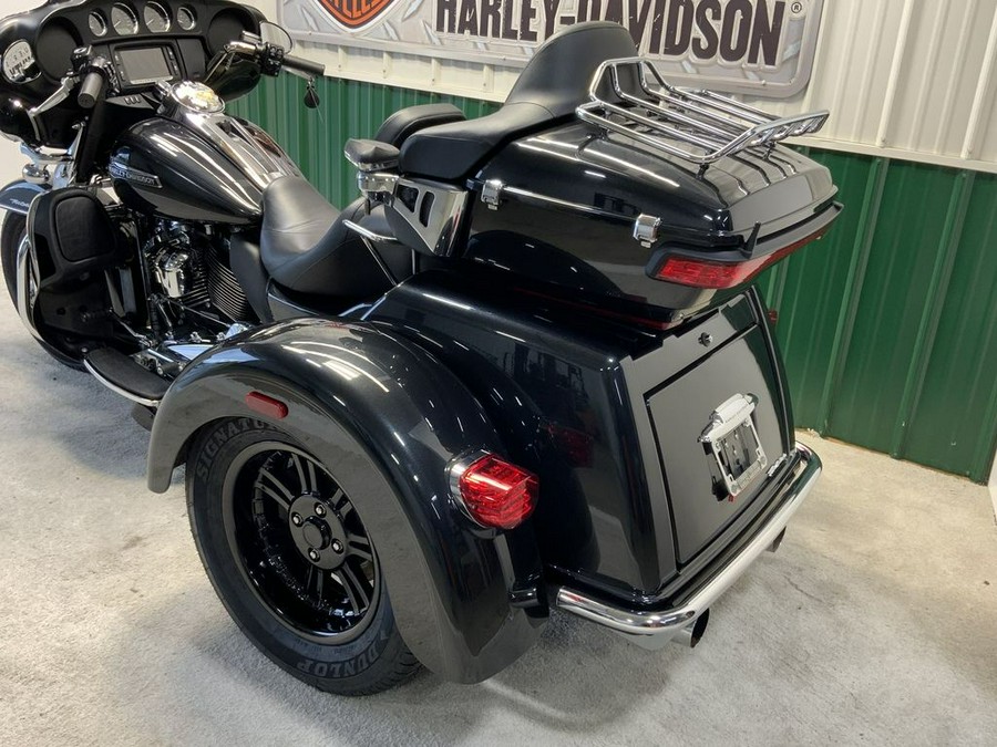 2018 Harley-Davidson® FLHTCUTG - Tri Glide® Ultra