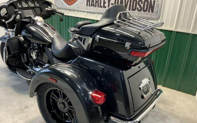 2018 Harley-Davidson® FLHTCUTG - Tri Glide® Ultra