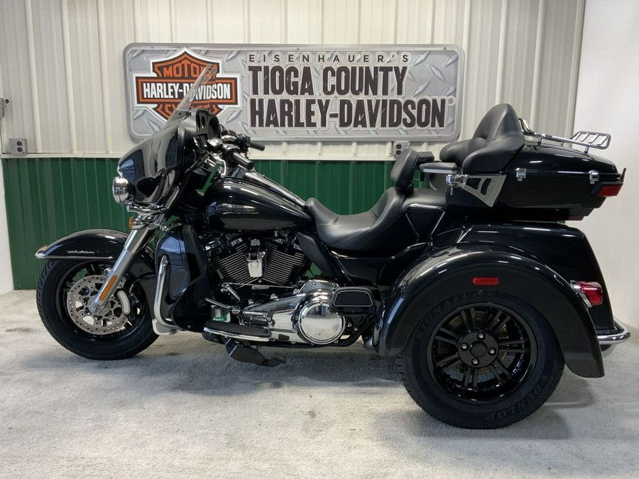 2018 Harley-Davidson® FLHTCUTG - Tri Glide® Ultra