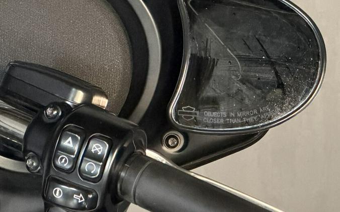 2018 Harley-Davidson® Street Glide® FLHX BLACK