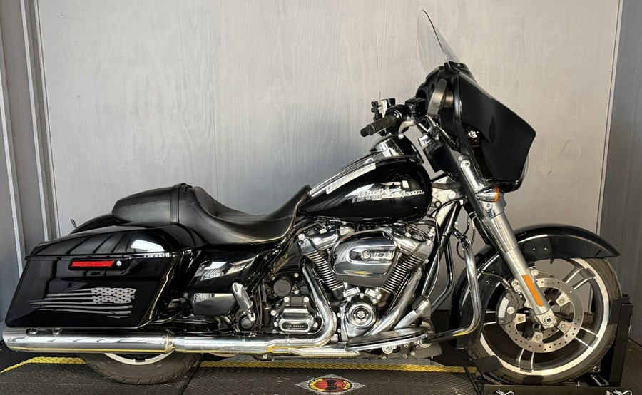2018 Harley-Davidson® Street Glide® FLHX BLACK