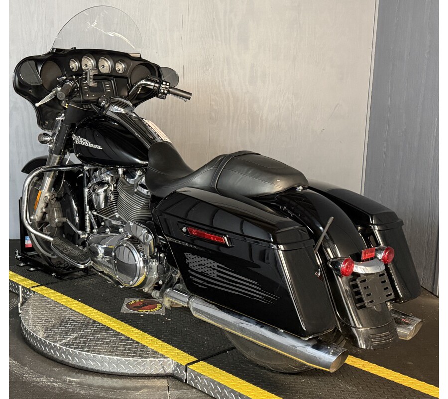 2018 Harley-Davidson® Street Glide® FLHX BLACK