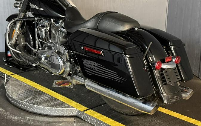 2018 Harley-Davidson® Street Glide® FLHX BLACK