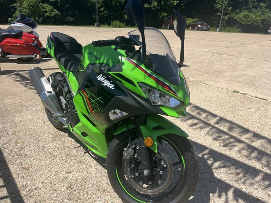 2023 Kawasaki Ninja 400 KRT Edition