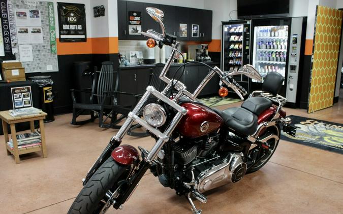 2016 Harley-Davidson® Breakout® Velocity Red Sunglo