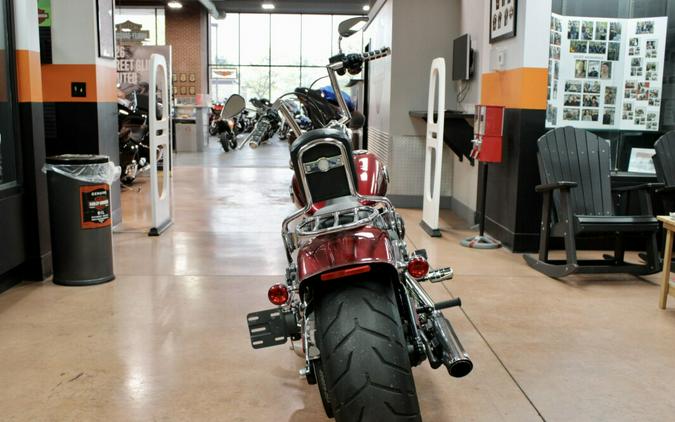 2016 Harley-Davidson® Breakout® Velocity Red Sunglo