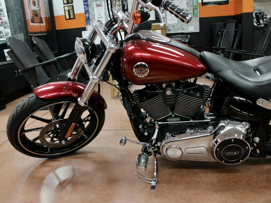 2016 Harley-Davidson® Breakout® Velocity Red Sunglo