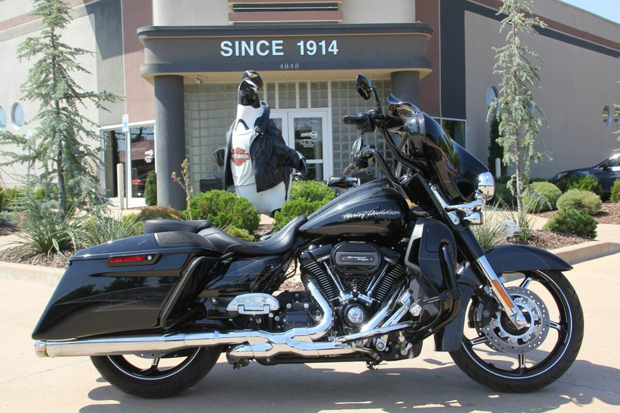 2017 Harley-Davidson CVO Street Glide