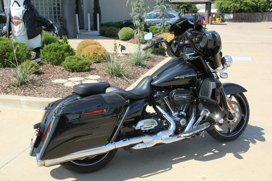 2017 Harley-Davidson CVO Street Glide