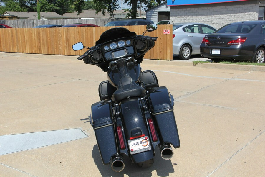 2017 Harley-Davidson CVO Street Glide