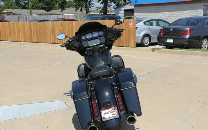 2017 Harley-Davidson CVO Street Glide