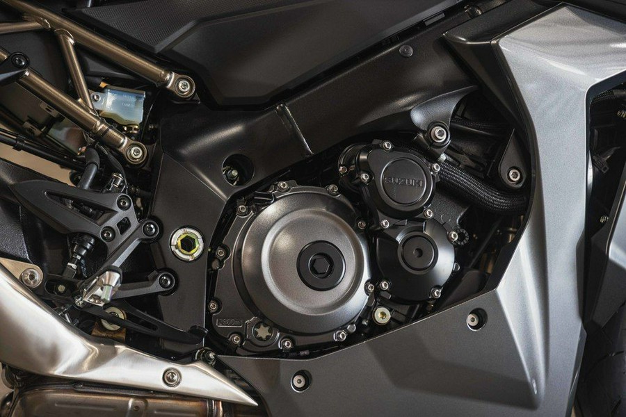 2025 Suzuki GSX-S 1000GT+