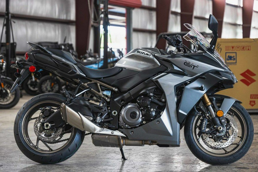 2025 Suzuki GSX-S 1000GT+