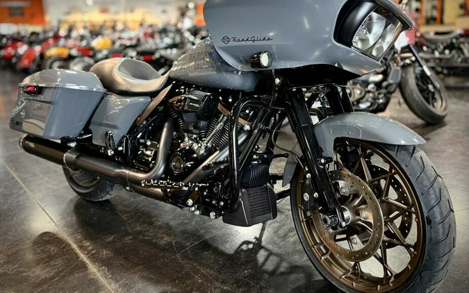 2022 Harley-Davidson® Road Glide® ST Gunship Gray