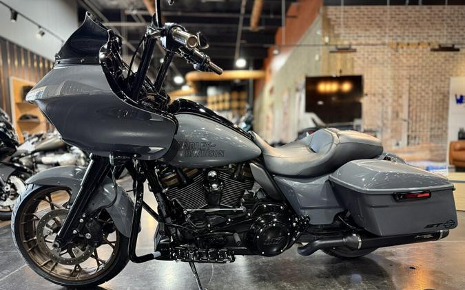 2022 Harley-Davidson® Road Glide® ST Gunship Gray