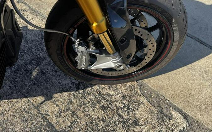 2022 Indian Motorcycle® FTR R Carbon Carbon Fiber