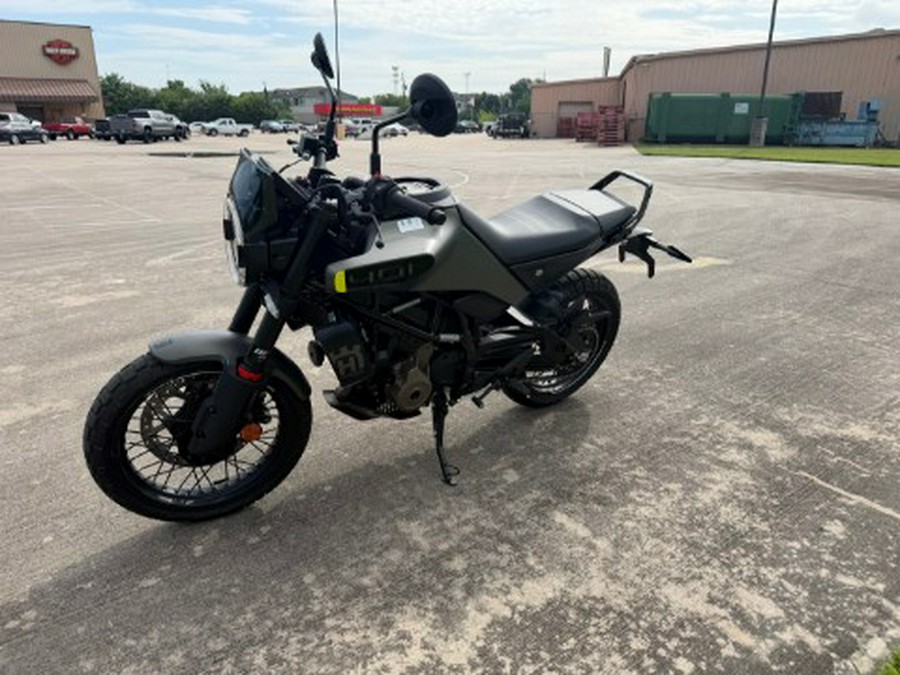 2024 Husqvarna Svartpilen 401