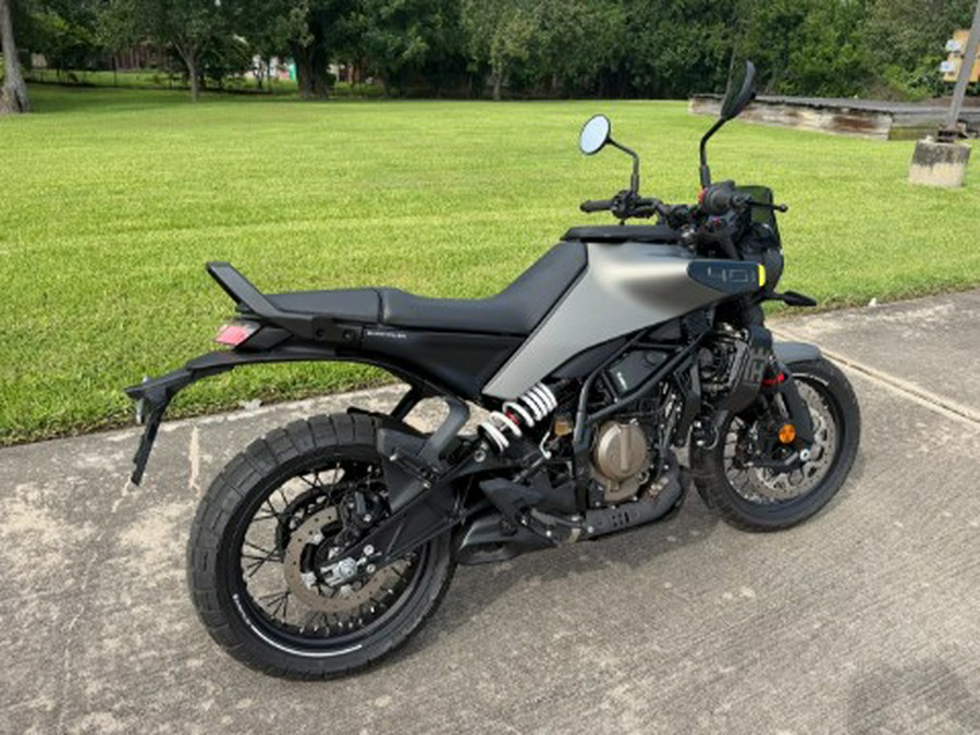 2024 Husqvarna Svartpilen 401