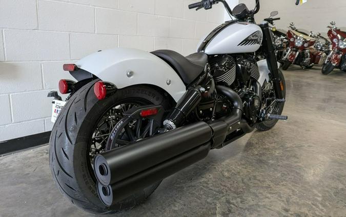 2026 Indian Chief Bobber Dark Horse Ghost White Metallic Smoke
