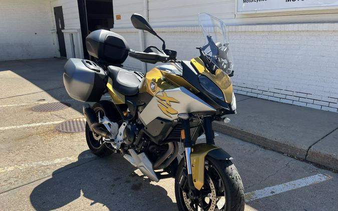 2021 BMW F 900 XR Galvanic Gold Metallic