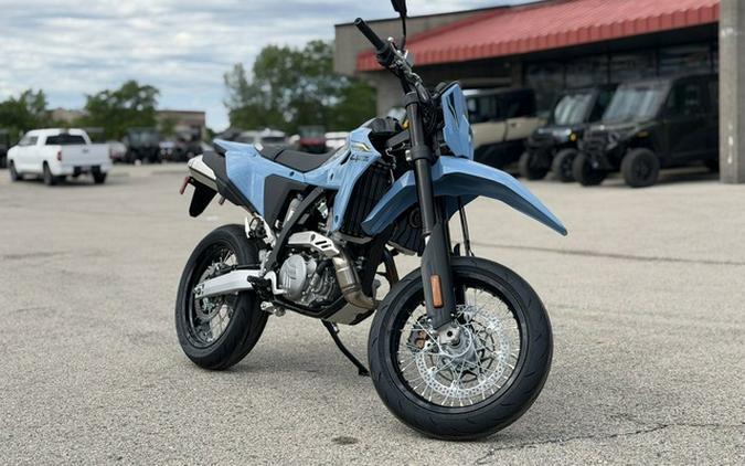 2026 Suzuki DR-Z 4SM Plus