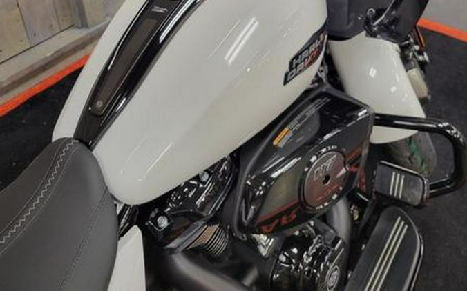 2024 Harley-Davidson® FLTRX - Road Glide®